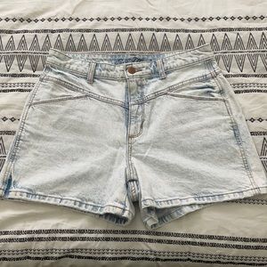 Universal Thread Jean shorts